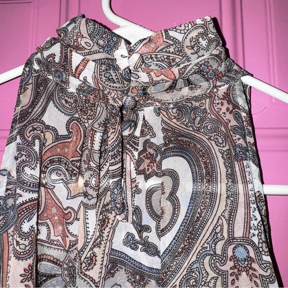 Elan Pink and Blue Paisley Sleeveless Blouse - Picture 3 of 4
